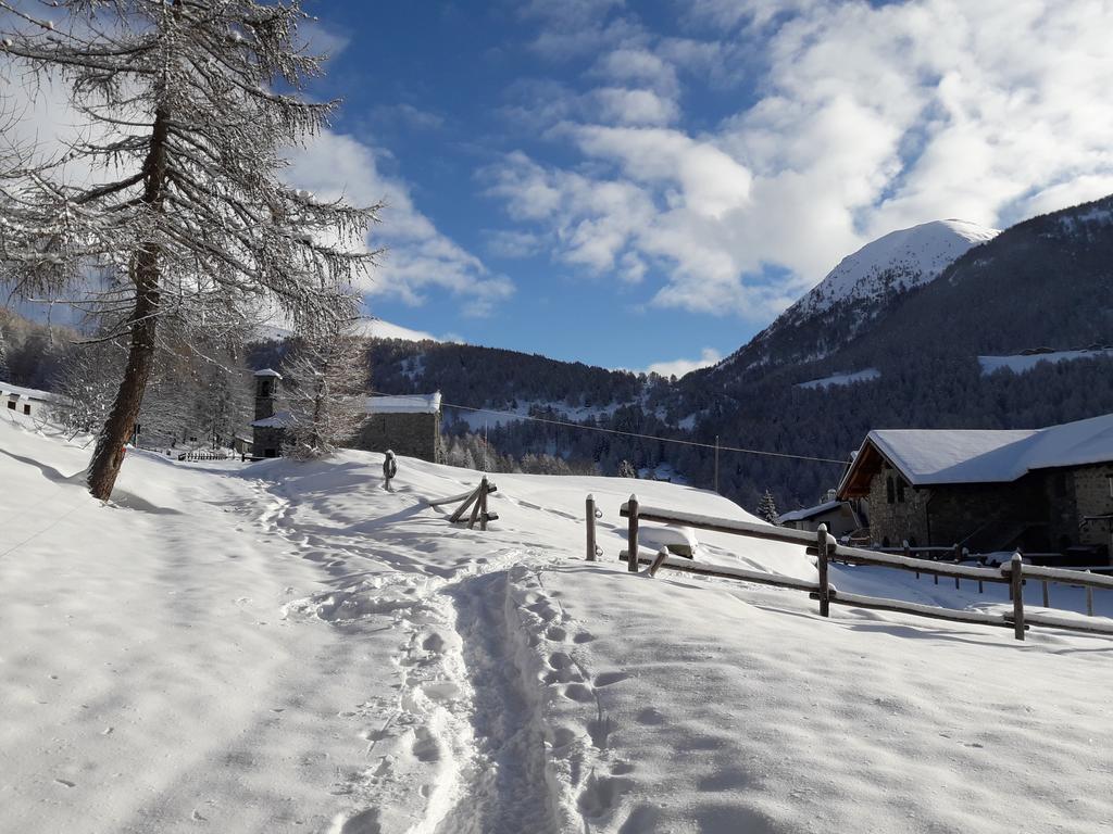Rifugio Al Lago Del Mortirolo In Inverno Raggiungibile Solo A Piedi Monno Dış mekan fotoğraf