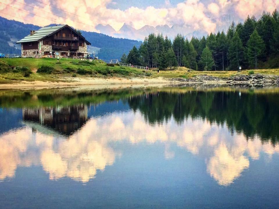 Rifugio Al Lago Del Mortirolo In Inverno Raggiungibile Solo A Piedi Monno Dış mekan fotoğraf